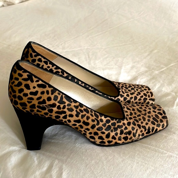 Charles Jourdan Pumps - Picture 4 of 4